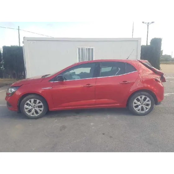 RENAULT MEGANE IV BERLINA 5P '2019 LIMITED + ROJO