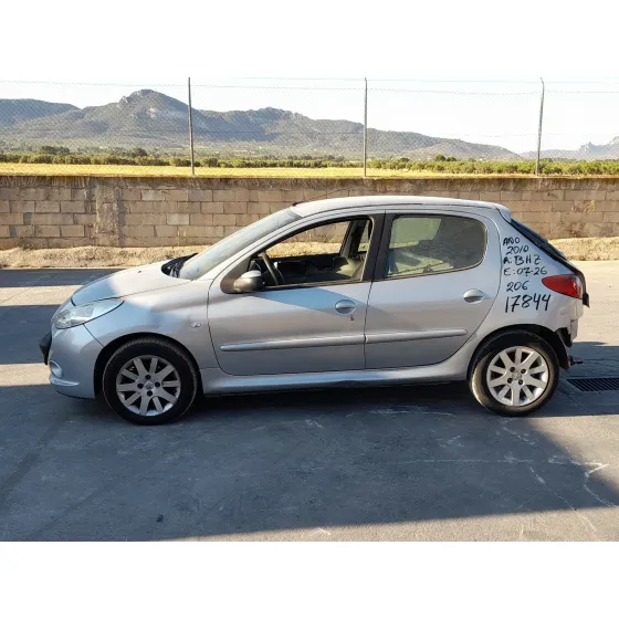 Peugeot 206 HATCHBACK (2A/C) 2001