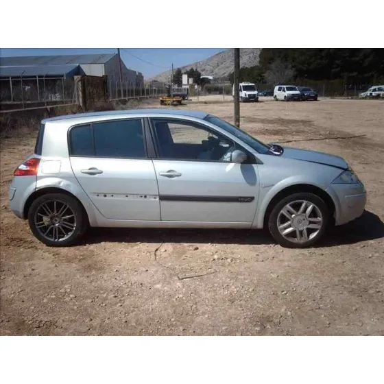 RENAULT MEGANE II BERLINA 5P '2004 DYNAMIQUE GRIS