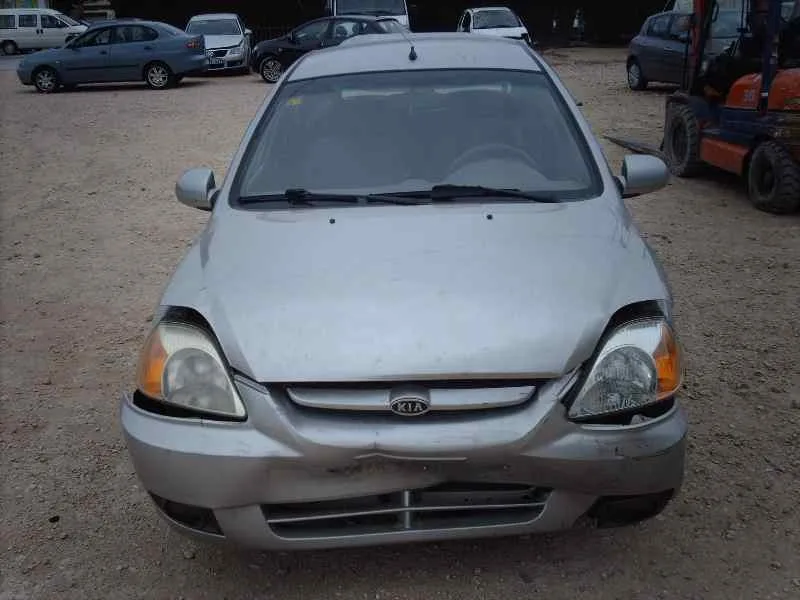 KIA RIO '2003 LS BERLINA GRIS