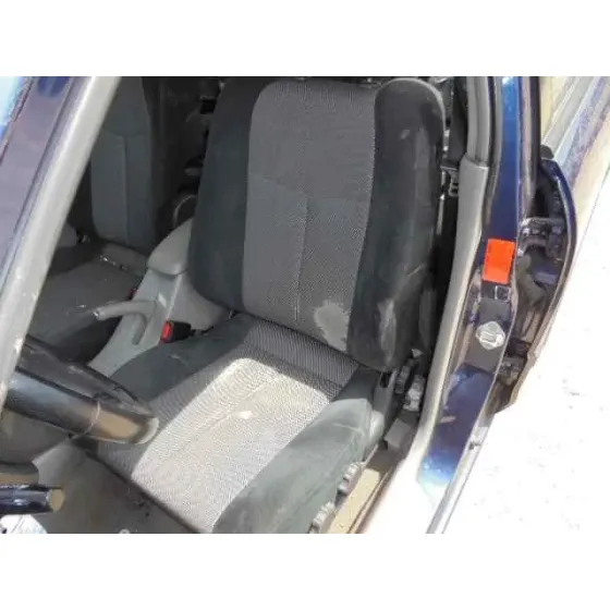MAZDA 323 BERL. F/S (BJ) '2002 2.0 D F SPORTIVE AZUL