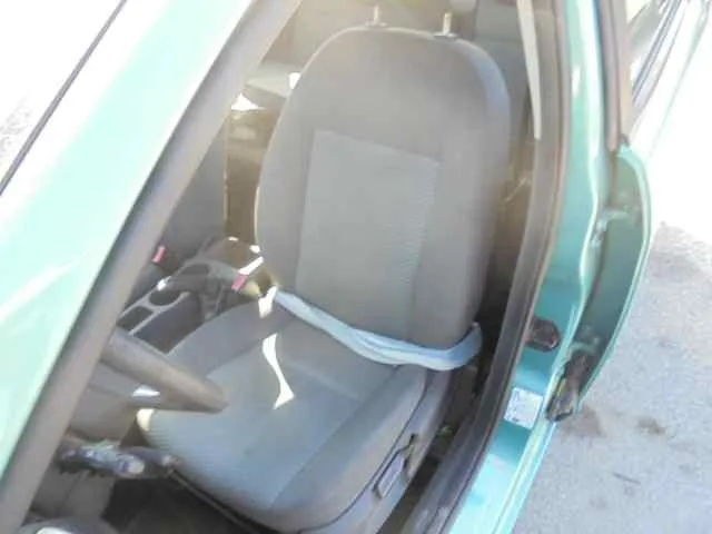 FORD FOCUS SPORTBREAK (CAP) '2006 GHIA VERDE