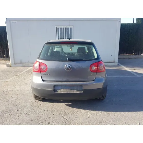 VOLKSWAGEN GOLF V BERLINA (1K1) '2006 HIGHLINE GRIS OSCURO