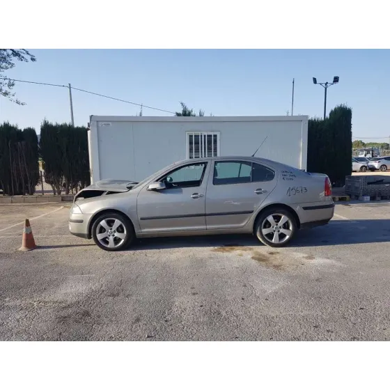 SKODA OCTAVIA BERLINA (1Z3) '2008 ELEGANCE DORADO