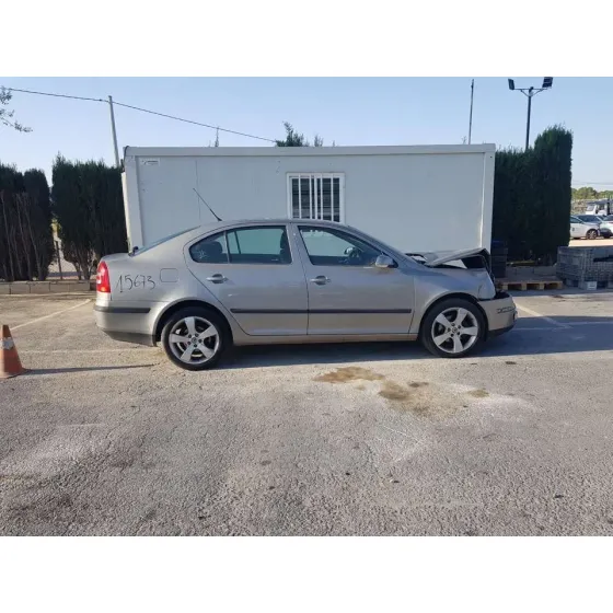 SKODA OCTAVIA BERLINA (1Z3) '2008 ELEGANCE DORADO