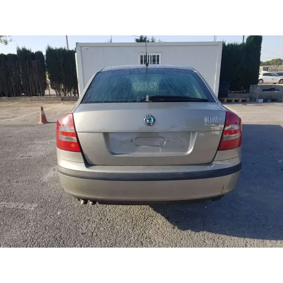 SKODA OCTAVIA BERLINA (1Z3) '2008 ELEGANCE DORADO