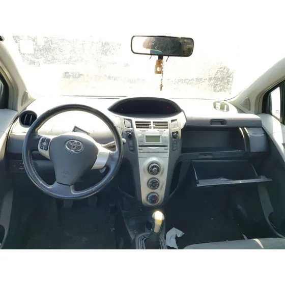 TOYOTA YARIS (KSP9/SCP9/NLP9) '2006 BASICO NEGRO
