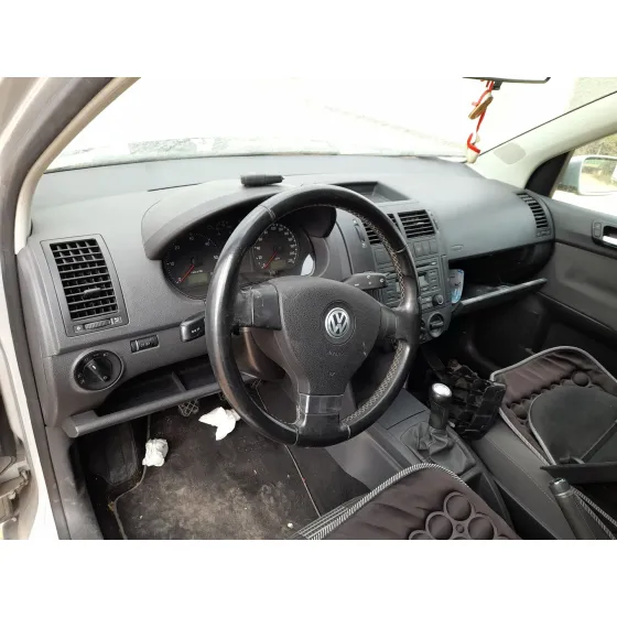 Volkswagen POLO IV (9N_, 9A_) 2005