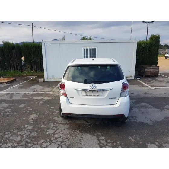 TOYOTA VERSO '2013 ACTIVE BLANCO