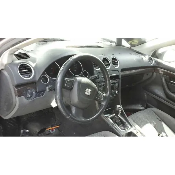 SEAT EXEO BERLINA (3R2) '2010 REFERENCE GRIS