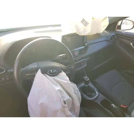 HYUNDAI I30 (PD) '2019 ESSENCE BLANCO