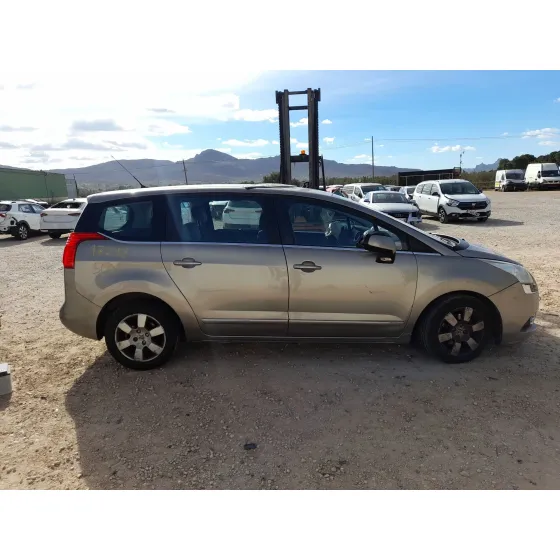 Peugeot 5008 (0U_, 0E_) 2009