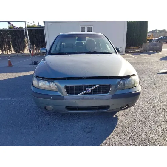 VOLVO S60 BERLINA '2008 2.4 D GRIS OSCURO