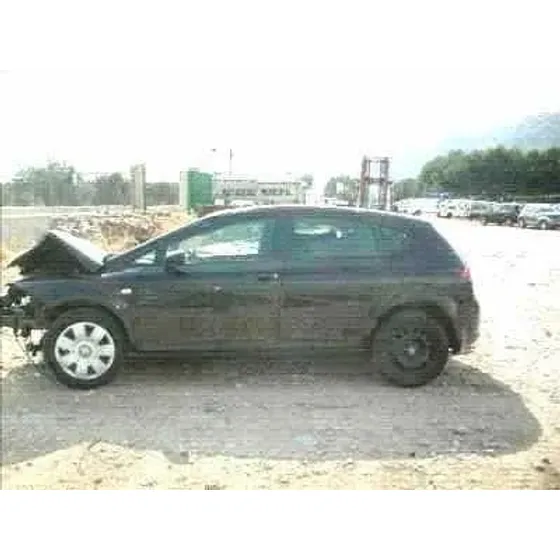 SEAT LEON (1P1) '2005 1.9 TDI NEGRO