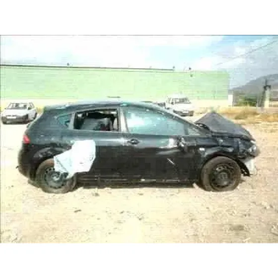 SEAT LEON (1P1) '2005 1.9 TDI NEGRO