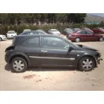 RENAULT MEGANE II BERLINA 3P RENAULT MEGANE II BERLINA 3P '2004 CONFORT AUTHENTIQUE NEGRO 2002