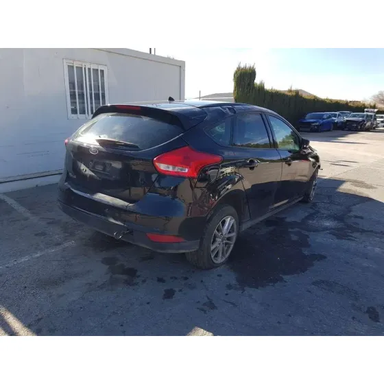 FORD FOCUS LIM. '2017 BUSINESS NEGRO