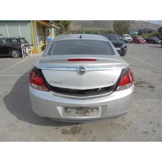 OPEL INSIGNIA BERLINA '2009 COSMO GRIS