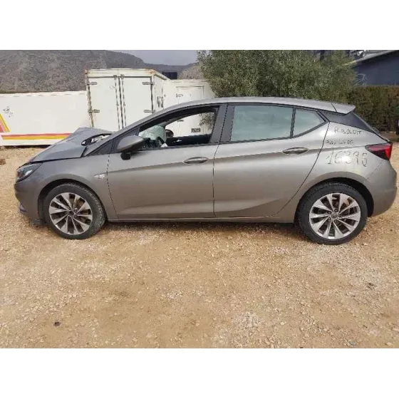 OPEL ASTRA K LIM. 5TÜRIG '2016 SELECTIVE GRIS OSCURO