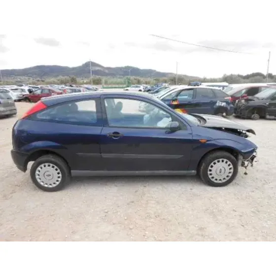 FORD FOCUS BERLINA (CAK) '2002 AMBIENTE AZUL