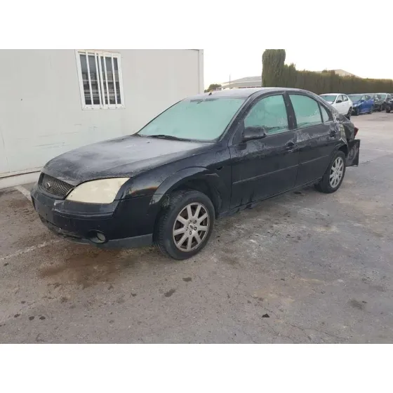 FORD MONDEO BERLINA (GE) '2002 GHIA NEGRO