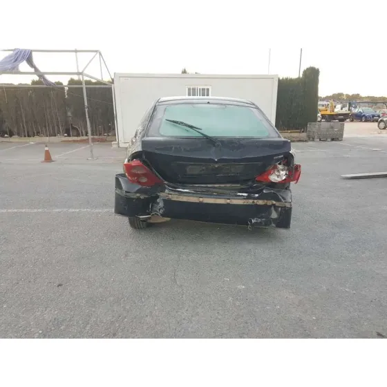 FORD MONDEO BERLINA (GE) '2002 GHIA NEGRO