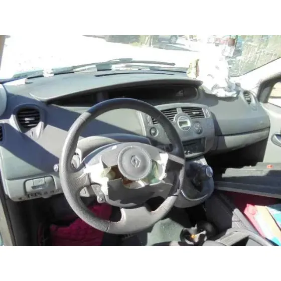 RENAULT SCENIC II '2008 ADVENTURE BY CORONEL TAPIOCCA VERDE