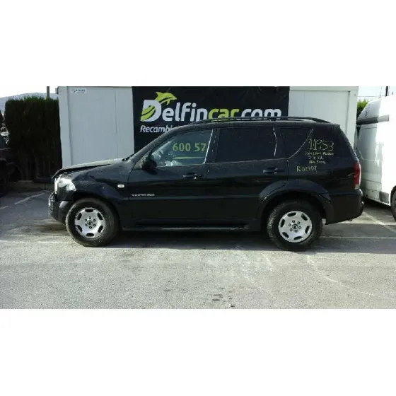 SSANGYONG REXTON '2005 RX 270 PLUS / 270 XDI PLUS NEGRO