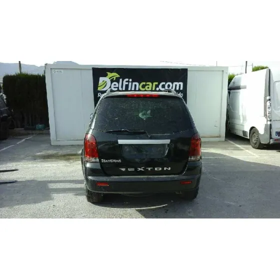 SSANGYONG REXTON '2005 RX 270 PLUS / 270 XDI PLUS NEGRO
