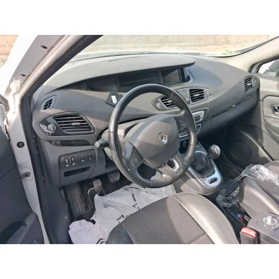Renault GRAND SCENIC III (JZ0/1_) 2011