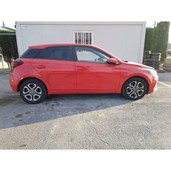 HYUNDAI I20 '2018 ESSENCE ROJO