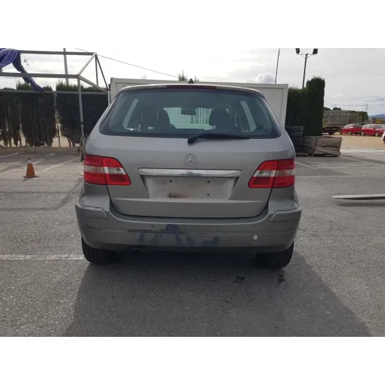 MERCEDES CLASE B (W245) '2005 180 CDI (245.207) GRIS