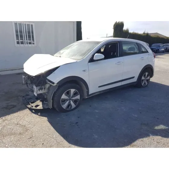 KIA NIRO '2017 CONCEPT PLUG-IN HYBRID BLANCO