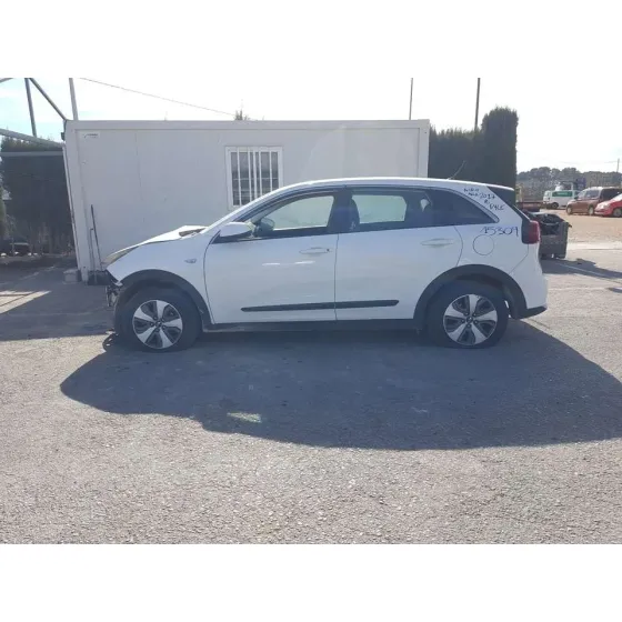KIA NIRO '2017 CONCEPT PLUG-IN HYBRID BLANCO