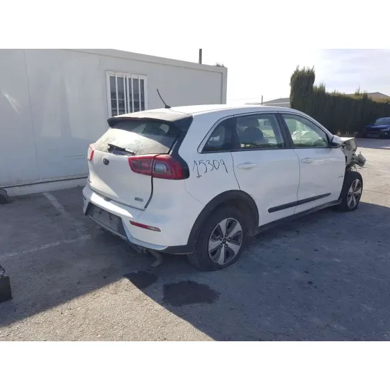 KIA NIRO '2017 CONCEPT PLUG-IN HYBRID BLANCO