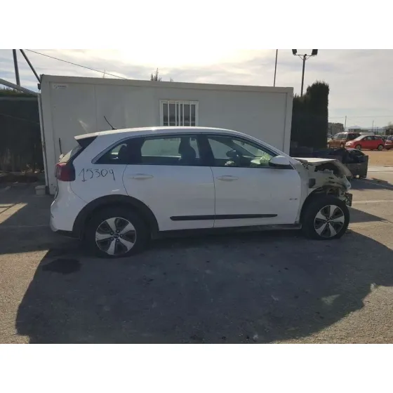 KIA NIRO '2017 CONCEPT PLUG-IN HYBRID BLANCO