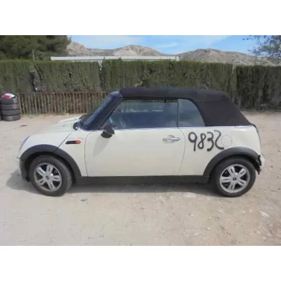MINI CABRIO (R52) '2006 ONE BLANCO