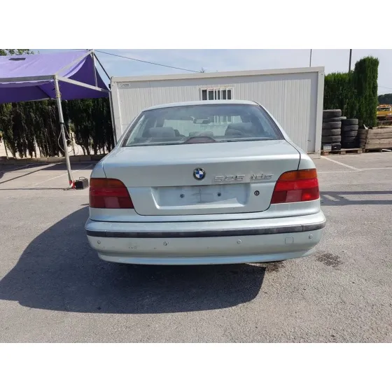 BMW SERIE 5 BERLINA (E39) '1999 525TDS GRIS