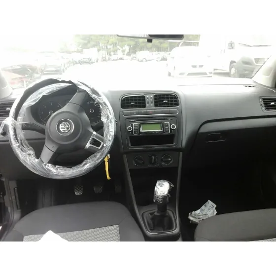 VOLKSWAGEN POLO (6R1) '2010 CROSSPOLO NEGRO
