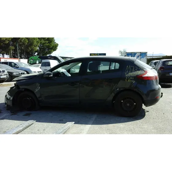 RENAULT MEGANE III BERLINA 5 P '2009 EXPRESSION NEGRO