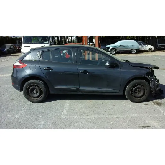 RENAULT MEGANE III BERLINA 5 P '2009 EXPRESSION NEGRO
