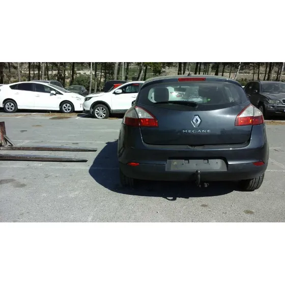 RENAULT MEGANE III BERLINA 5 P '2009 EXPRESSION NEGRO