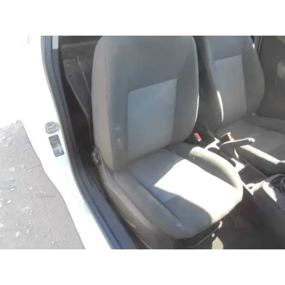 FORD FIESTA (CCN) '2014 VAN BLANCO