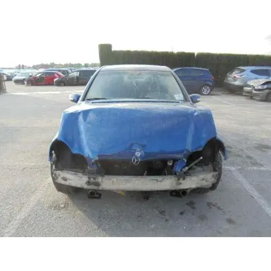 MERCEDES CLASE C (W203) BERLINA '2002 220 CDI (203.006) AZUL