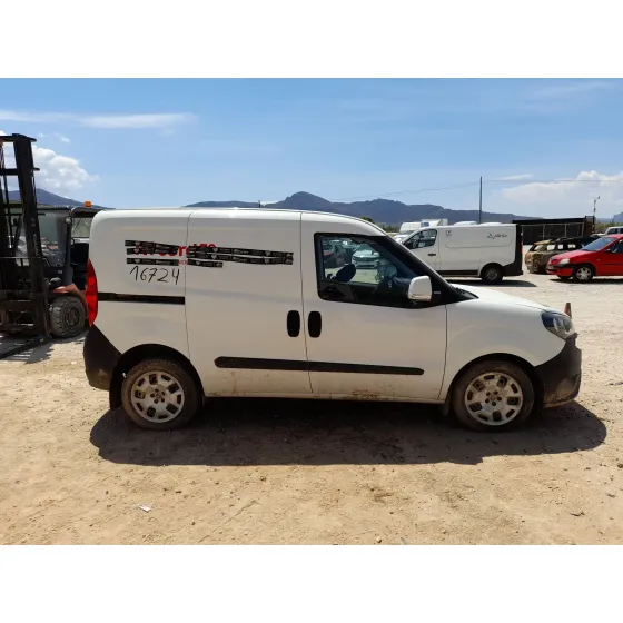 Fiat DOBLO CAJA/CHASIS (263_) 2010