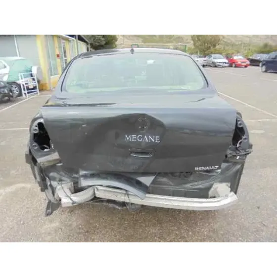 RENAULT MEGANE II CLASSIC BERLINA '2006 CONFORT AUTHENTIQUE GRIS OSCURO