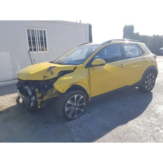 KIA STONIC (YBCUV) '2018 BUSINESS AMARILLO