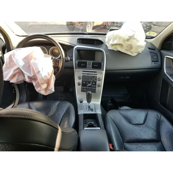 VOLVO XC60 '2010 KINETIC AWD BLANCO