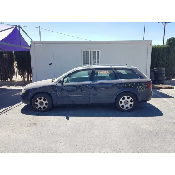 AUDI A4 AVANT (8E) '2004 1.9 TDI (96KW) AZUL