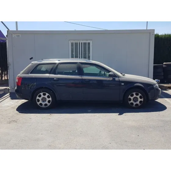 AUDI A4 AVANT (8E) '2004 1.9 TDI (96KW) AZUL
